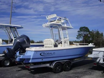 2023 Robalo 246SD