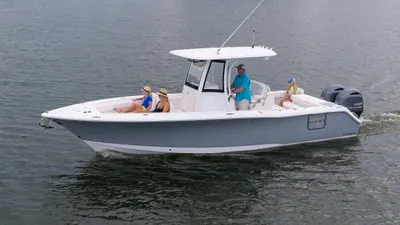 2024 Sea Hunt Gamefish 27 - Front Seating