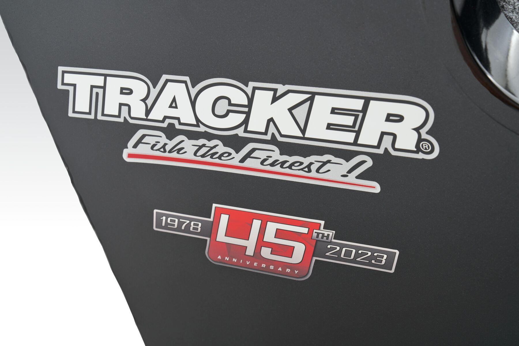 2023 Tracker Targa V-19 WT