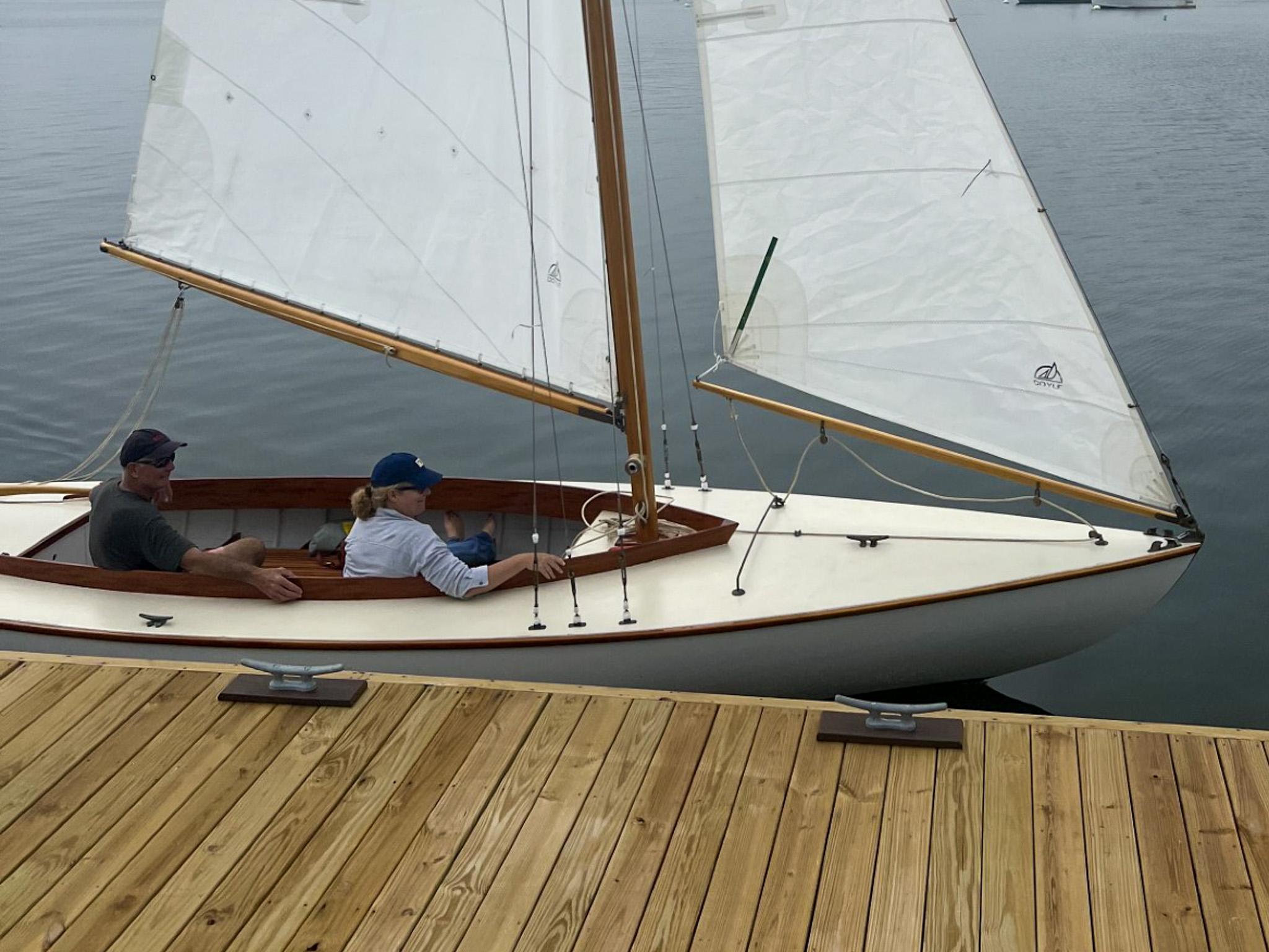 Sparkman and Stephens - Manhasset Bay One Design - Gala - Sailing Onto Dock