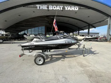 2016 Yamaha Boats VX Cruiser