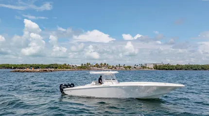 2007 Fountain 38 Center Console