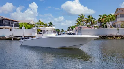 2007 Fountain 38 Center Console