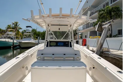 2007 Fountain 38 Center Console