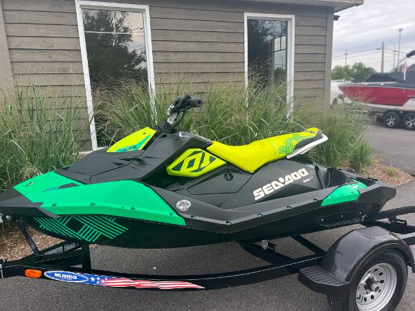 Used 2021 Sea-Doo SPARK TRIXX 3up, 60020 Fox Lake - Boat Trader