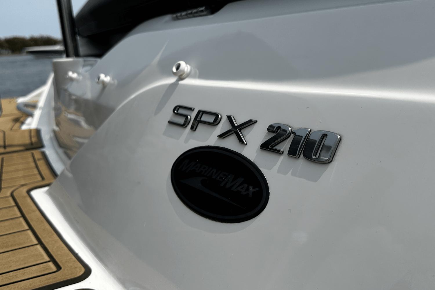 2023 Sea Ray 210 SPX-OB