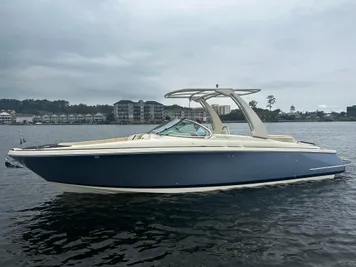 2020 Chris-Craft 28 GT Launch