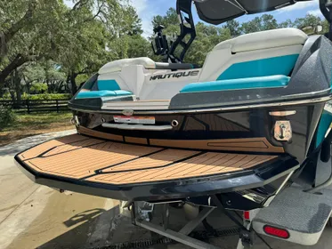 2020 Nautique Super Air Nautique G21