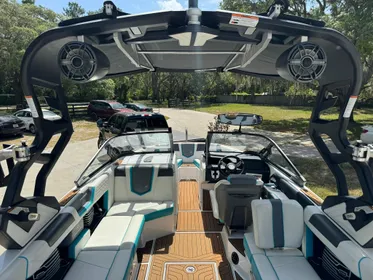 2020 Nautique Super Air Nautique G21