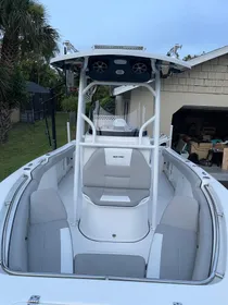 2018 Sea Pro 219 Center Console