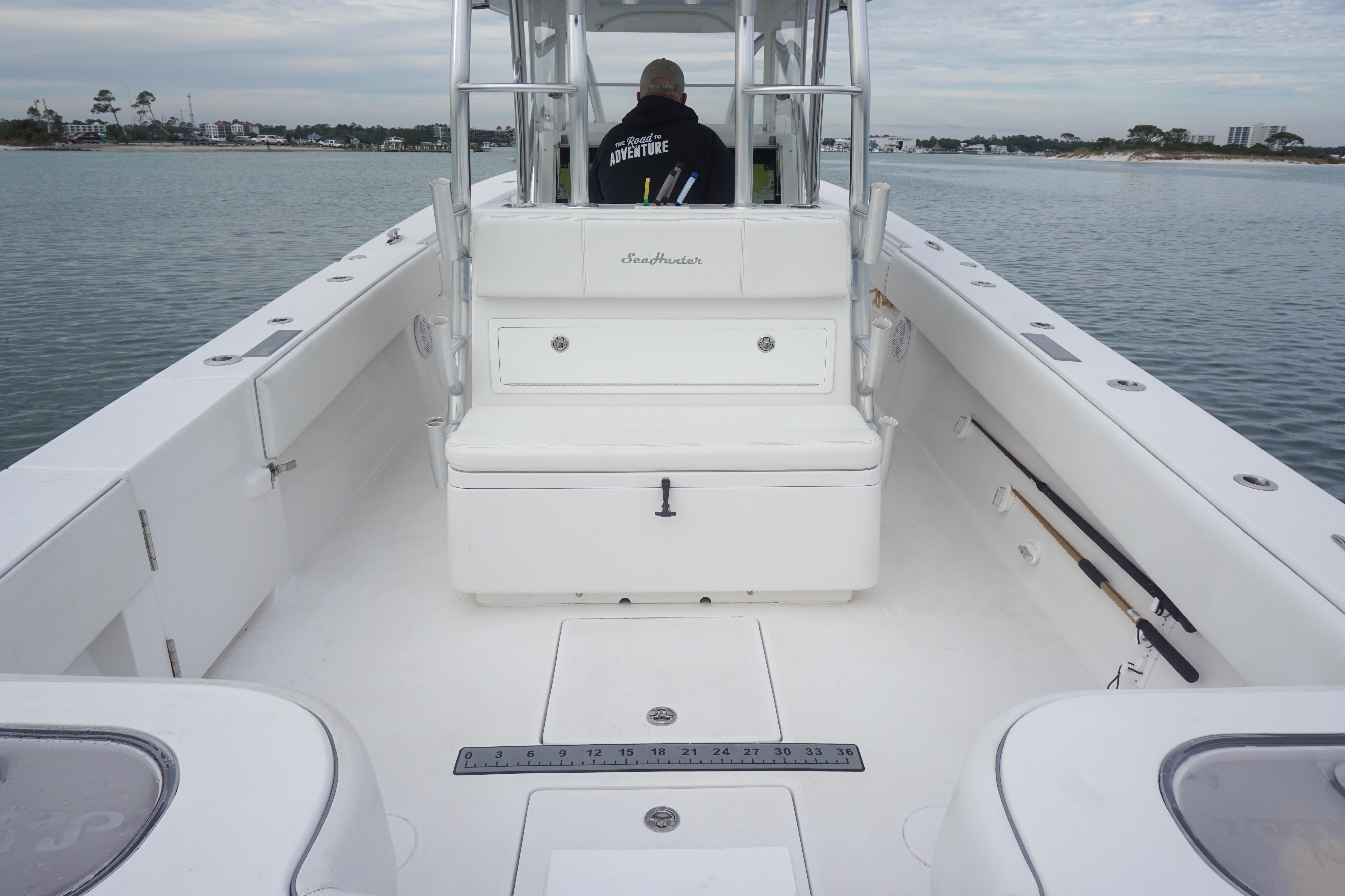 2017 37 Seahunter 37T The Fish Tank Aft Seating