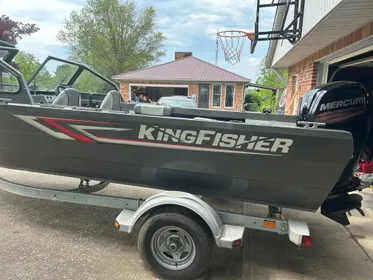 2019 KingFisher 1825 Falcon