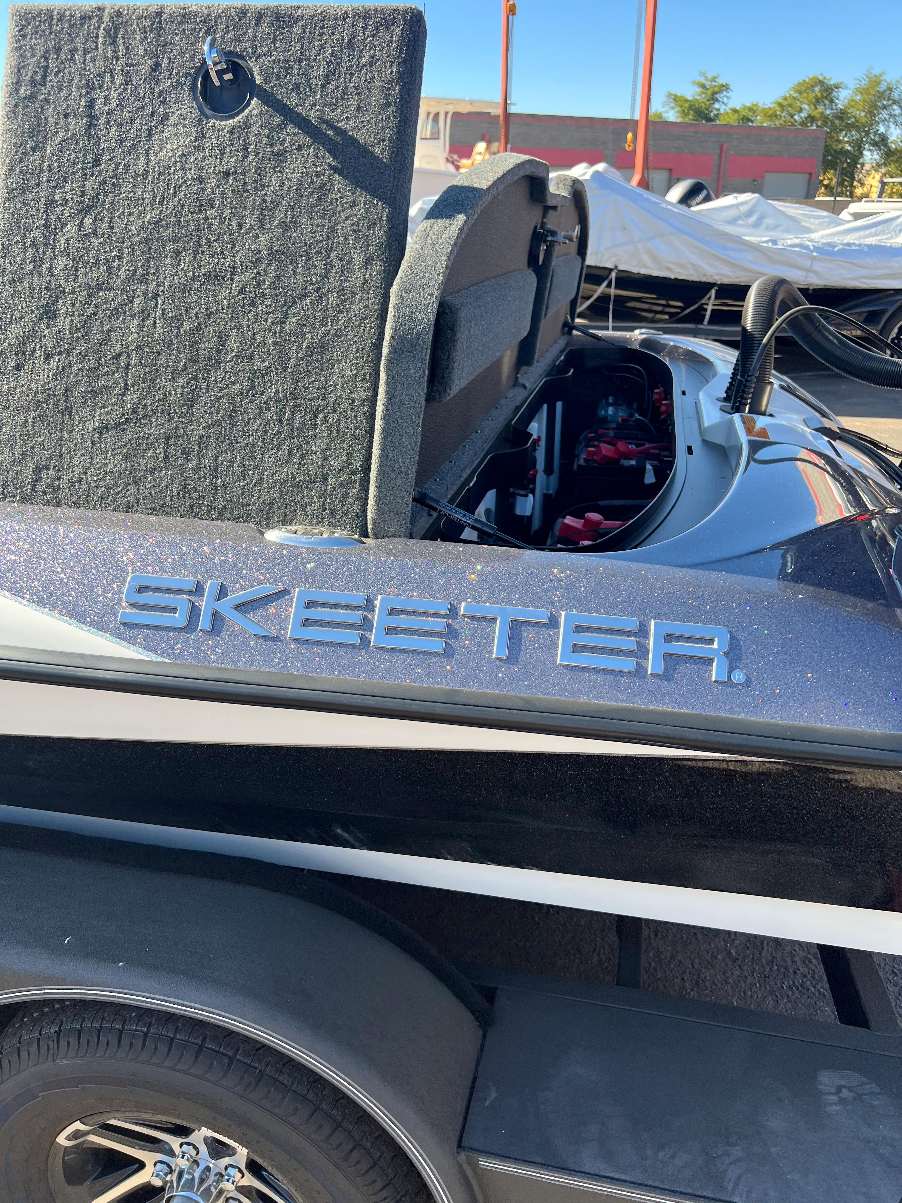 Skeeter ZXR 21