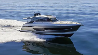 2024 Riviera 4600 Sport Yacht Platinum