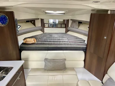 2016 Monterey 335 Sport Yacht