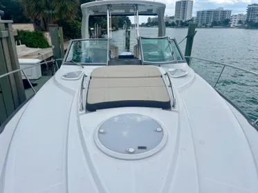 2016 Monterey 335 Sport Yacht