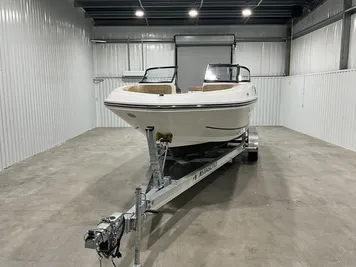 2021 Bayliner VR6 Bowrider - Outboard