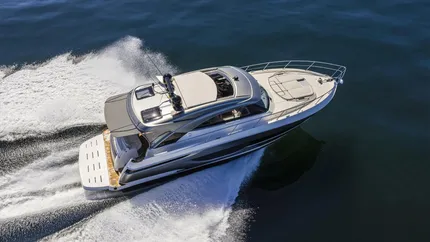 2024-Riviera-4600-Sport-Yacht-Platinum