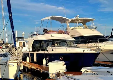 2017 Beneteau Swift Trawler 30