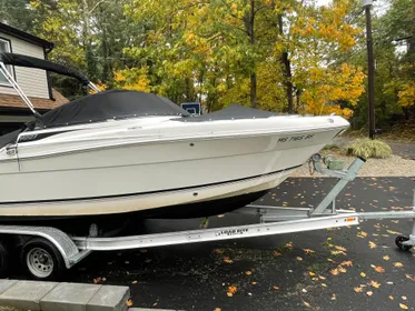 2016 Robalo R227 Dual Console