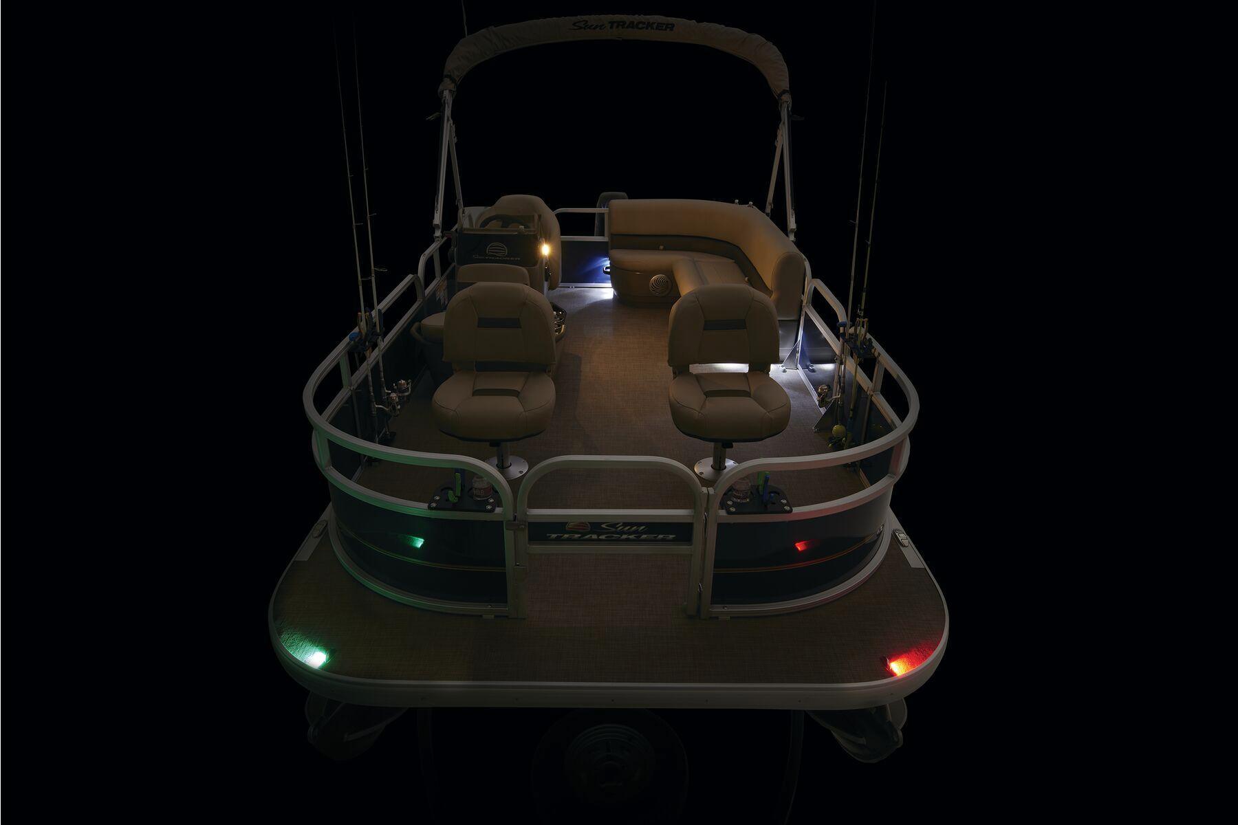 Manufacturer Provided Image: Sun Tracker BASS BUGGY 16 XL SELECT