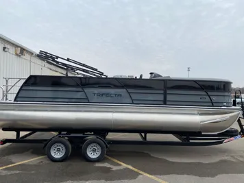 2023 Trifecta Pontoons 2023 Trifecta 24 UL CS