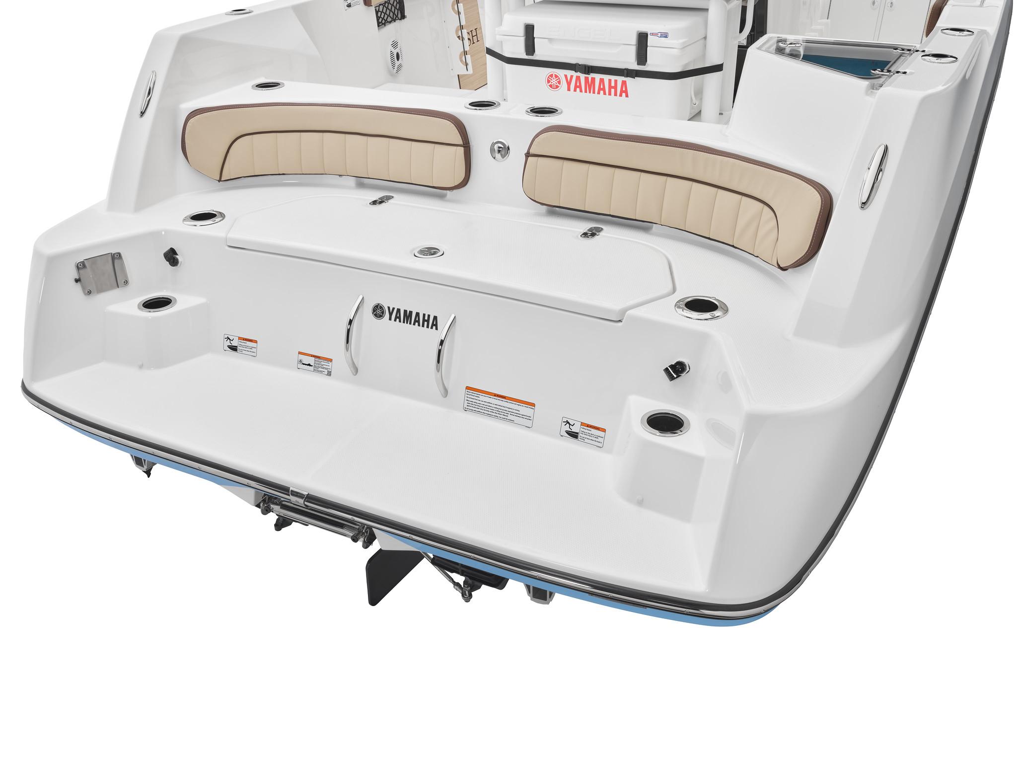 BOAT (Yamaha W23S) 10 persons, open | Unicat