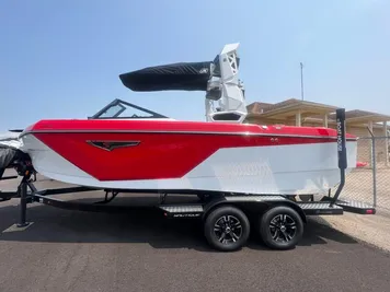 2023 Nautique S21