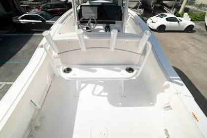 2024 Sea Hunt Ultra 239 SE