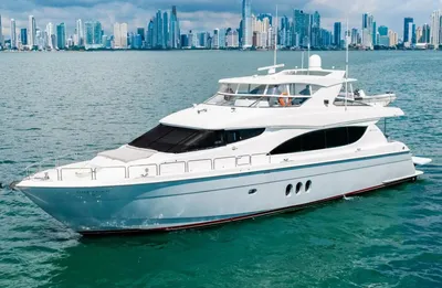 2011 Hatteras 80 Motor Yacht