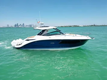 2022 Sea Ray 320 Sundancer