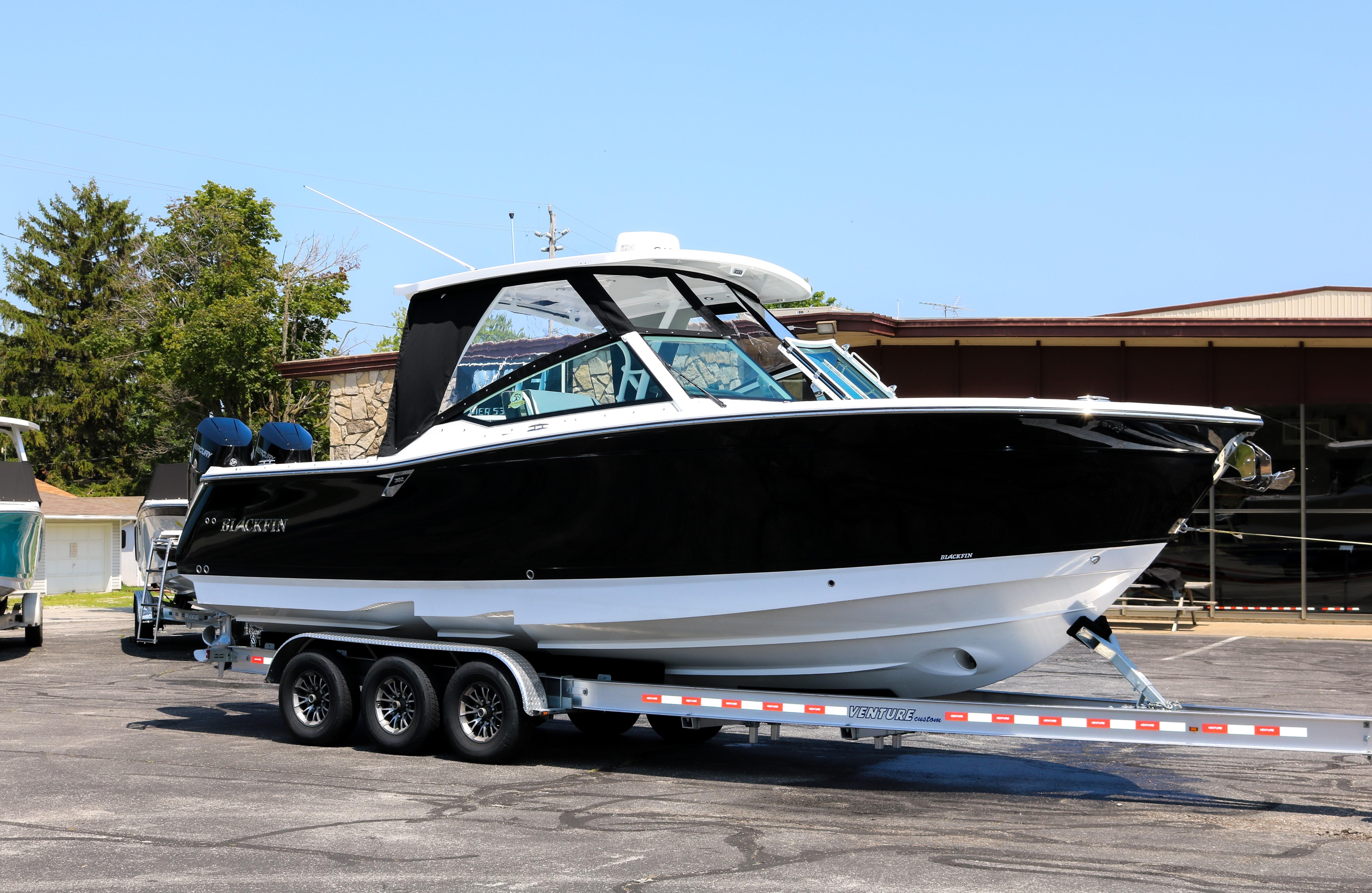 New 2024 Blackfin 302 DC, 43452 Catawba Island Boat Trader