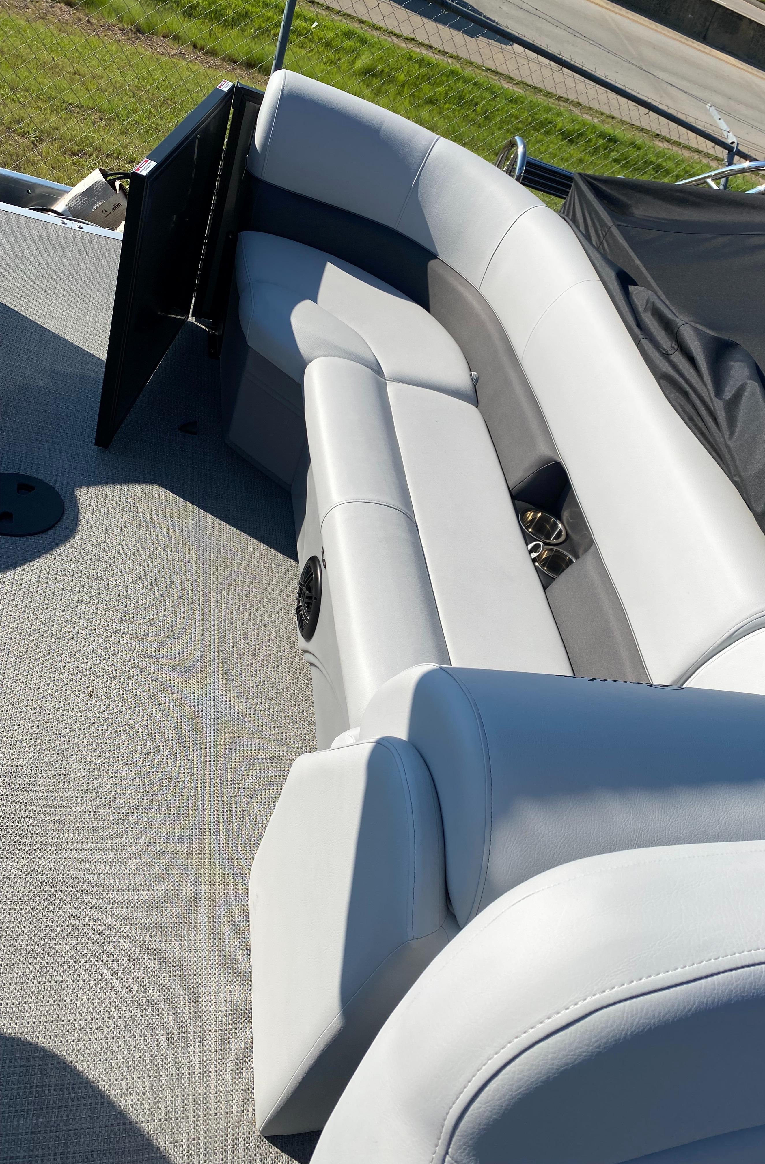 New 2022 Bentley Pontoons 243 LEGACY NAVIGATOR, 30566 Oakwood - Boat Trader