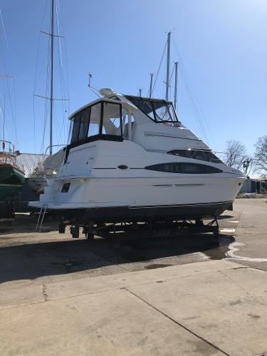 Used 2004 Carver 366 Motor Yacht, 54143 Marinette - Boat Trader