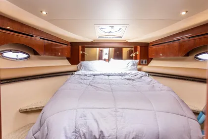 2010 Meridian 469