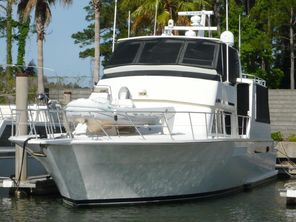 1995 Viking Cockpit Sport Yacht