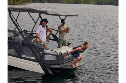 2023 Sea-Doo Switch Cruise 21' 230HP