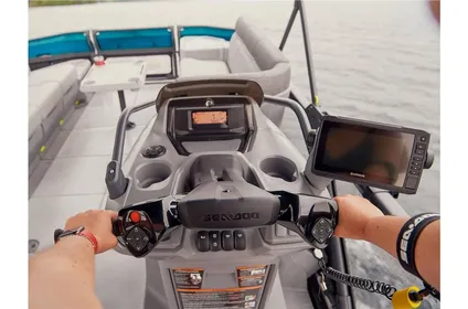 2023 Sea-Doo Switch Cruise 21' 230HP