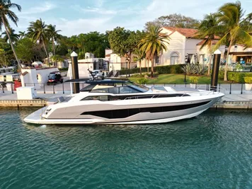 2024 Sunseeker Superhawk 55