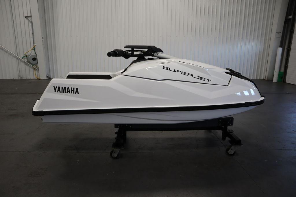 2021 Yamaha WaveRunner Superjet®