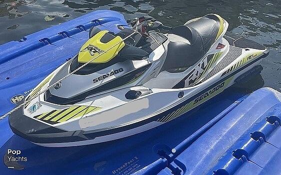 2017 Sea-Doo RXT-300 HO