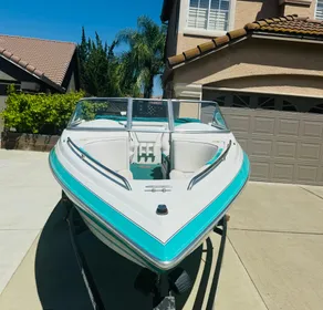 1996 Reinell 20' Open Bow