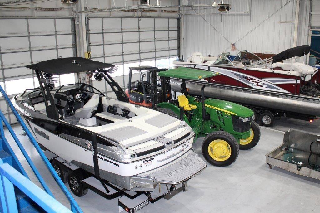 Used 2023 Sea-Doo RXP-X Apex 300 Tech, 42503 Somerset - Boat Used 2023 Sea-Doo RXP-X Apex 300 Tech, 42503 Somerset - Boat