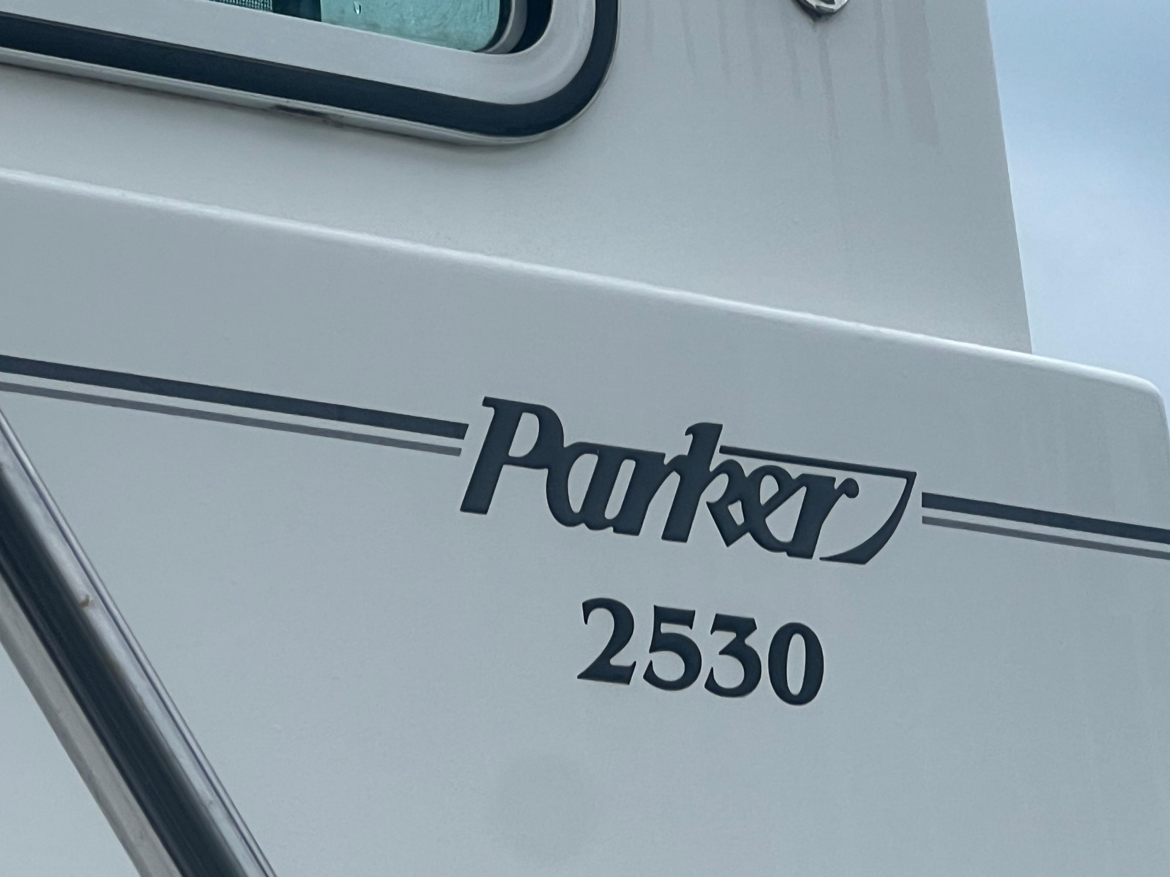 2016 Parker 2530 Extended Cabin