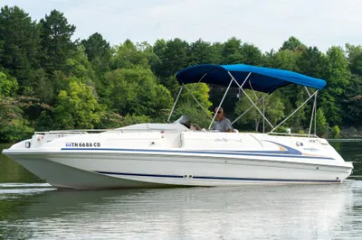 1997 Sea Ray 240 Sundeck