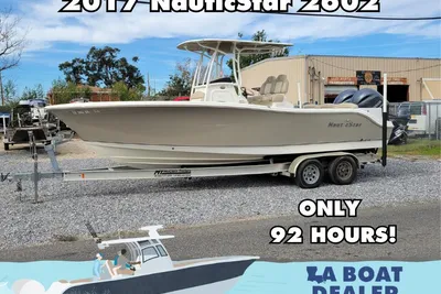 2017 NauticStar 2602 Legacy