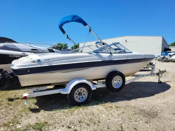 2003 Bayliner 205br