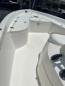 2015 NauticStar 2110 Sport