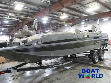 2024 Princecraft Ventura 224 Deckboat & Mercury 4-Stroke EFI