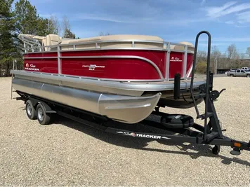 2024 Sun Tracker Fishin' Barge 20 DLX